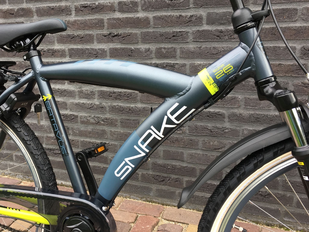 Batavus Snake 26 inch 48cm Antraciet, altijd hoge korting!