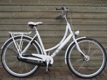28 inch Meisjesfietsen Batavus van Hetkinderfietspaleis.nl