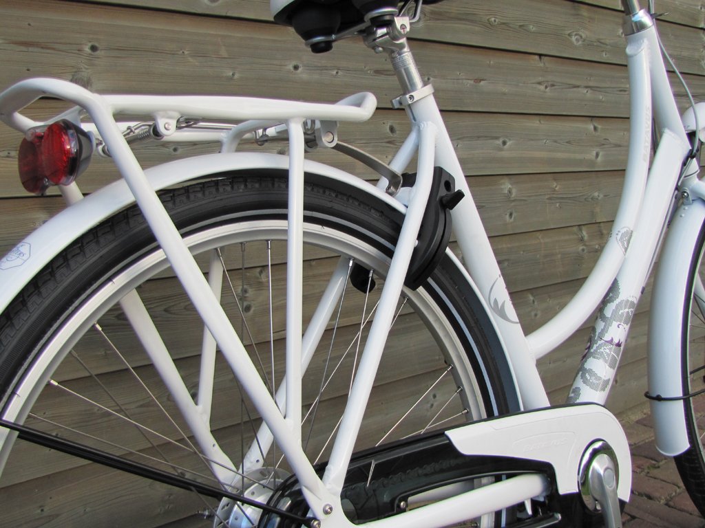 Batavus Diva D50 Wit, altijd hoge korting!